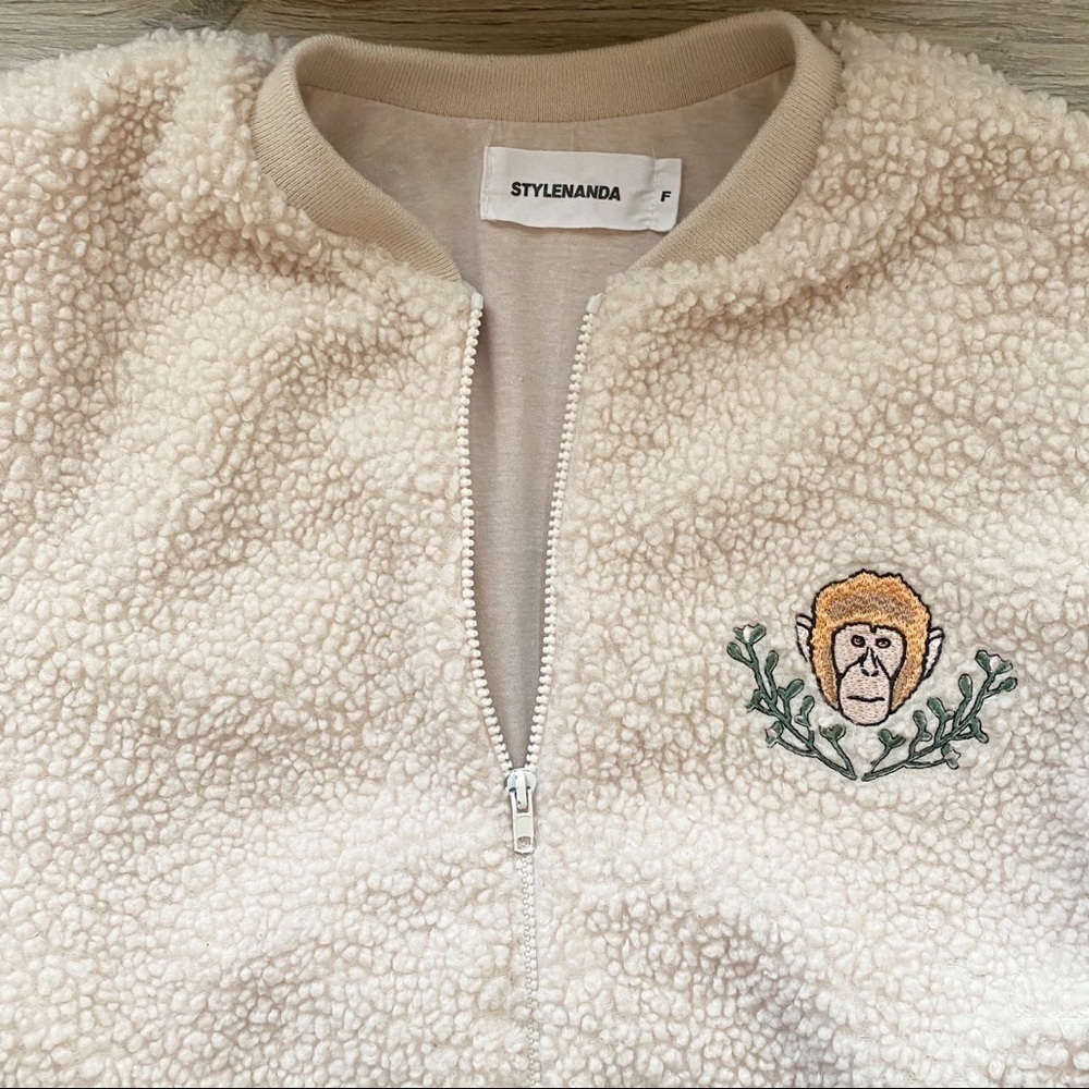 Stylenanda Teddy Jacket - Picture 5 of 9